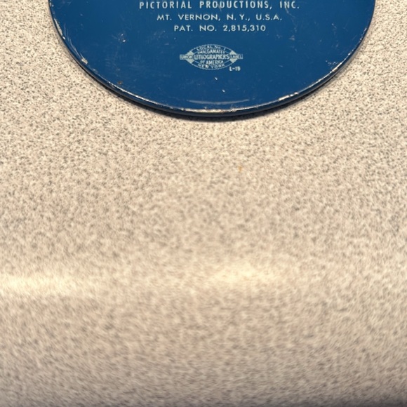 Vintage 1968 Holographic “I’m for Nixon” Political Campaign Pin - Picture 4 of 4